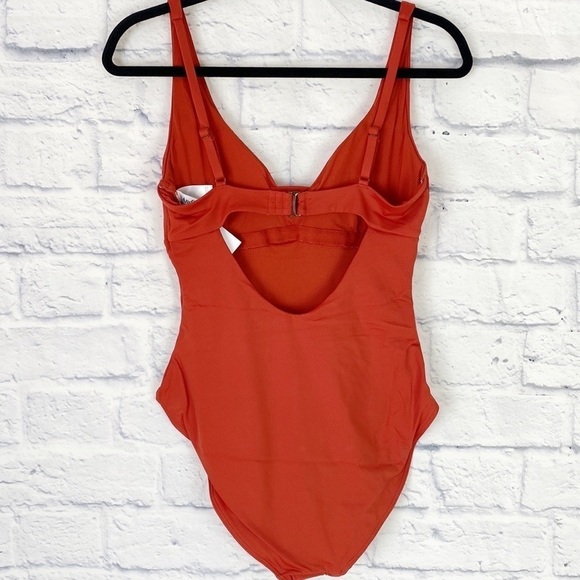 Andie Tahiti chili pepper red one piece swimsuit medium - Picture 2 of 8